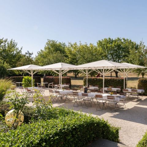 2022-07--Biergarten-Elbe-Hotel-Moritz_2.jpg