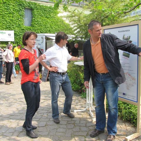Regionalmarkt-Innenhof-Anmoderation.jpg