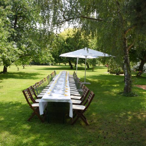 Garten-Sommerscheune-Tafel-18-Hotel-Moritz.jpg