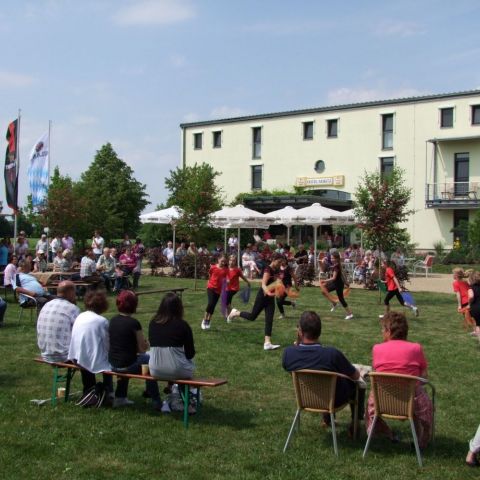 Kinderfest-Elbwiese.jpg